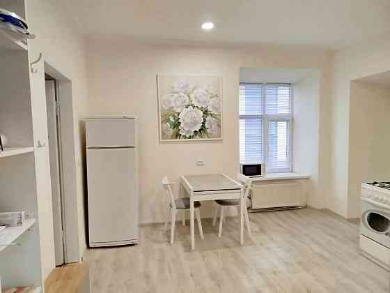 Оренда 2-кімнатної квартири в центрі пл.Катедральна (власник) Львов