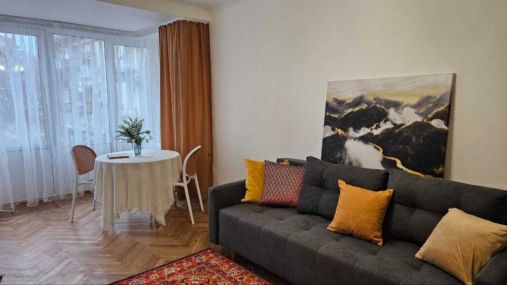 Оренда затишної 3к квартири в Центрі в 15хв до метро Київ - зображення 1