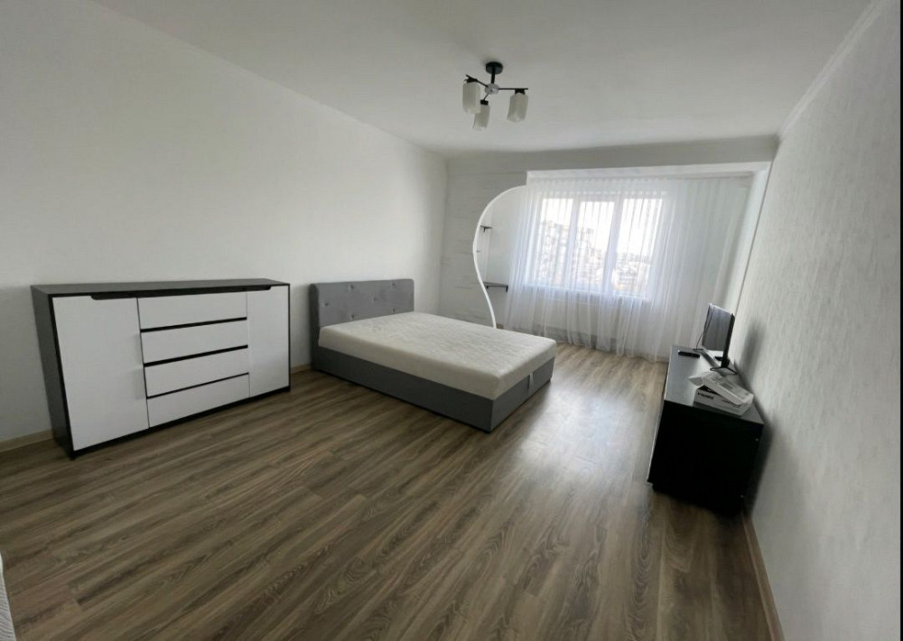 Оренда 1 кімнатної новобудови     Г. Майдану Чернівці - зображення 1