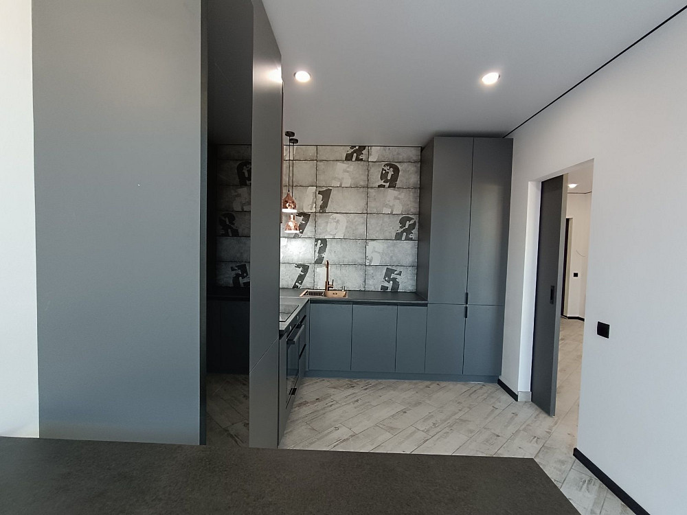 Стильна 1но кімнатна в самому центрі міста Івано-Франківськ - зображення 4