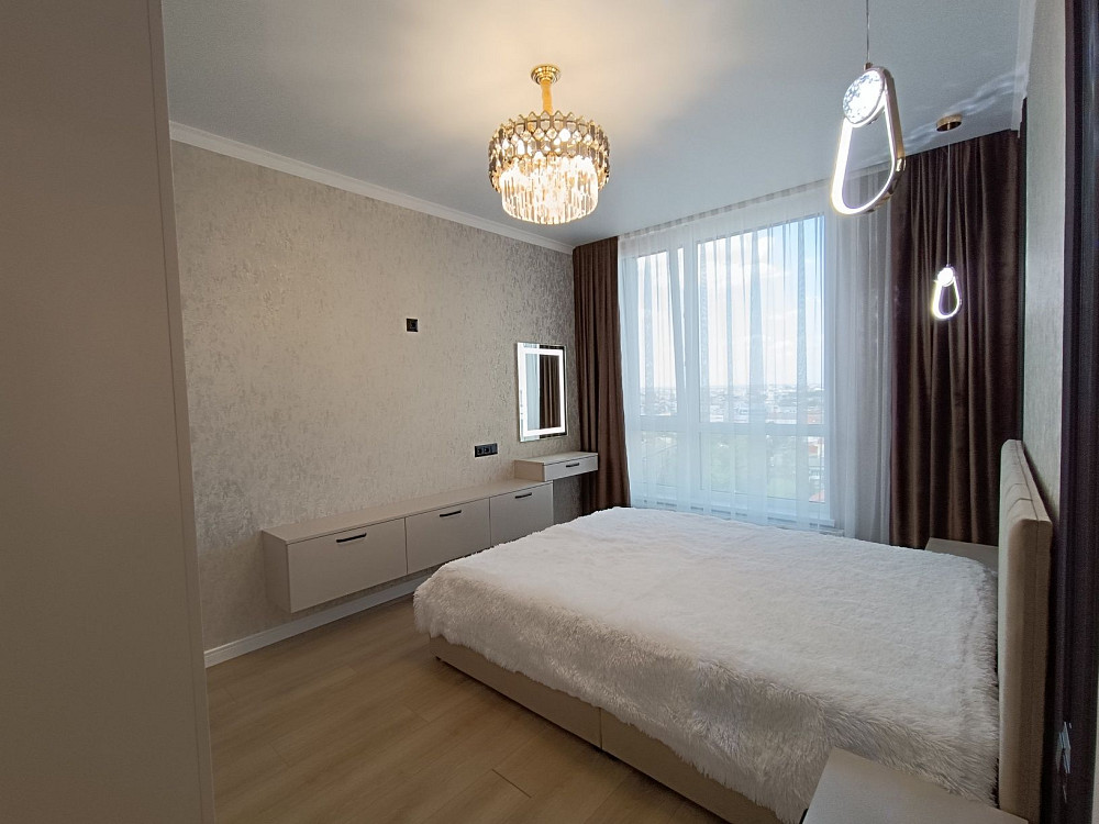 Вишукана простора квартира в самому центрі міста Івано-Франківськ - зображення 7