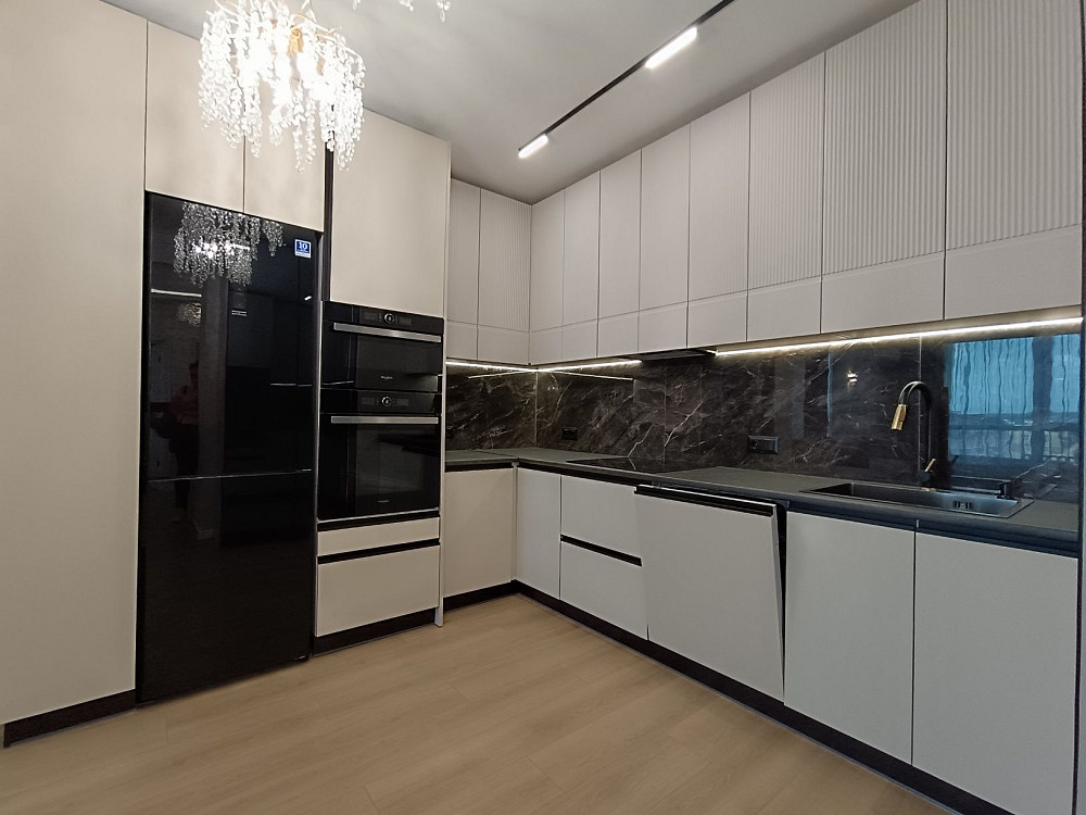 Вишукана простора квартира в самому центрі міста Івано-Франківськ - зображення 5