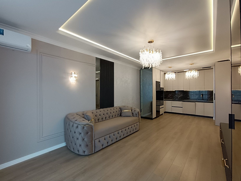 Вишукана простора квартира в самому центрі міста Івано-Франківськ - зображення 6