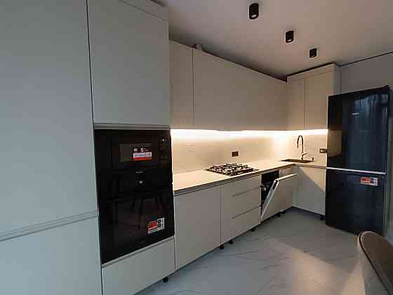 Стильна,простора 1но кімнатна квартира в обжитому будинку Івано-Франківськ