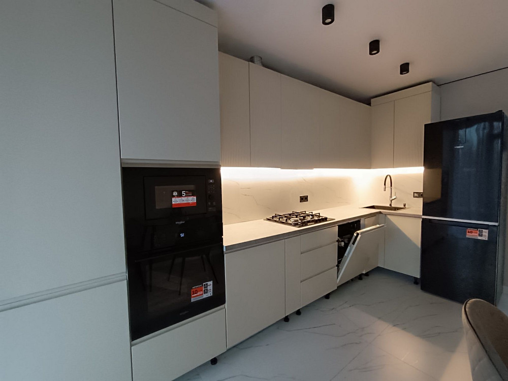 Стильна,простора 1но кімнатна квартира в обжитому будинку Івано-Франківськ - зображення 6