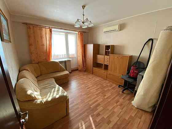 Аренда 2-х к.кв на Есенина Ботсад Павлово Поле Харьков