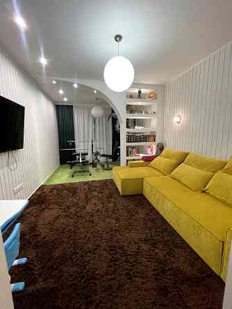 Сдам свою 3-х комнатную квартиру 112 м, Слобожанский р-н, м. Заводская Харьков