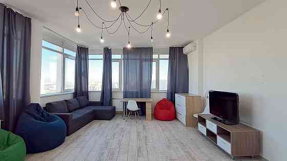 Оренда 3-х кімнатної квартири на вул. Р. Окіпної 10 без комісії Київ