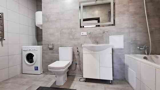 Оренда 3-х кімнатної квартири на вул. Р. Окіпної 10 без комісії Київ