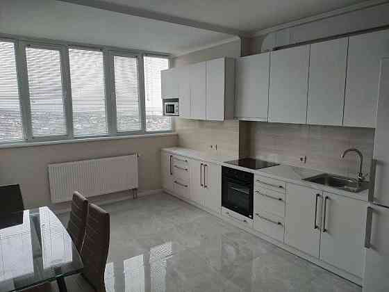 2-х кімнатна, центр, ремонт, ніхто не жив. Черкаси