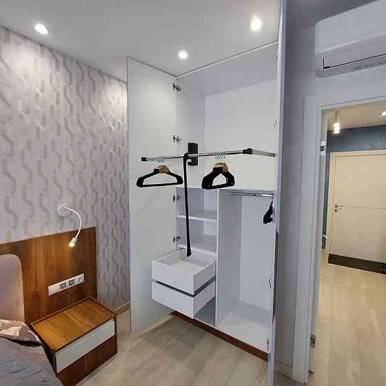 Аренда  2 ком. квартиры студия Новострой Пятый Континент на Победе Днепр