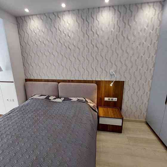 Аренда  2 ком. квартиры студия Новострой Пятый Континент на Победе Днепр