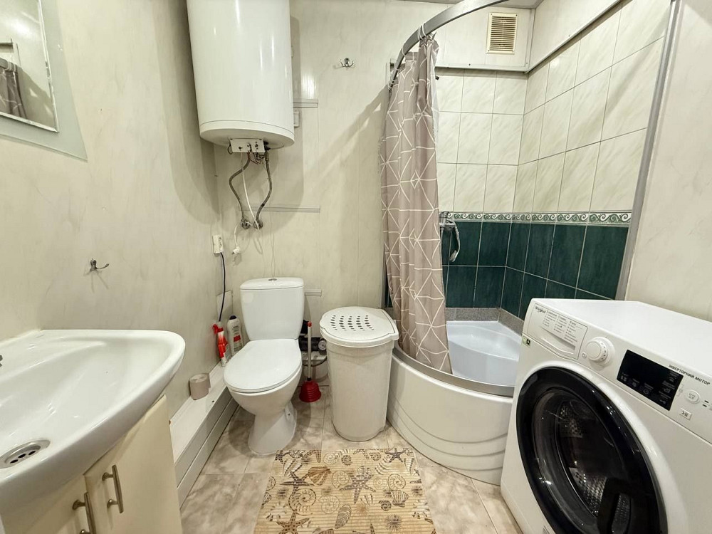 Здам! Кухня Студія + Спальня. Вул. Героїв Майдану Черновцы - изображение 7