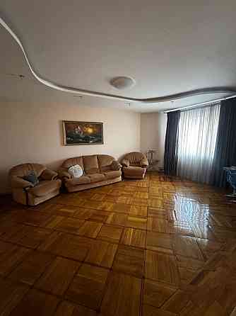 Продам 3-кімнатну квартиру біля Аркадії.Власник Одесса