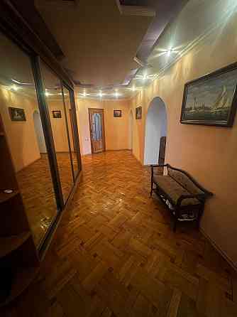 Продам 3-кімнатну квартиру біля Аркадії.Власник Одесса