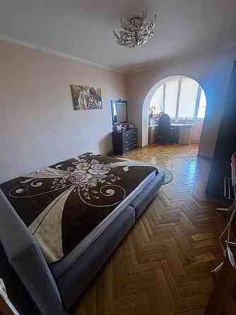 Продам 3-кімнатну квартиру біля Аркадії.Власник Одесса