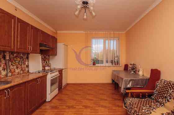 2-к. квартира з ремонтом та гардеробом за вул. Ярошинської Черновцы