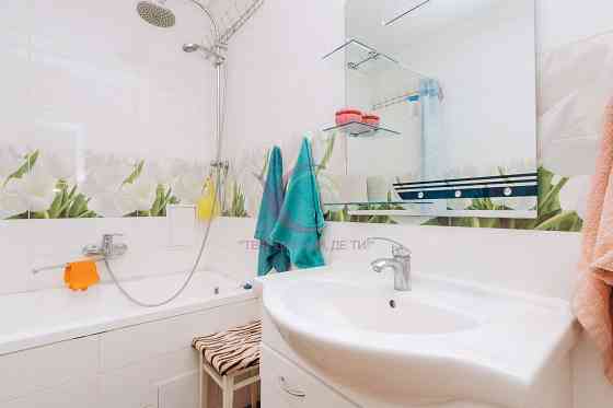 2-к. квартира з ремонтом та гардеробом за вул. Ярошинської Черновцы