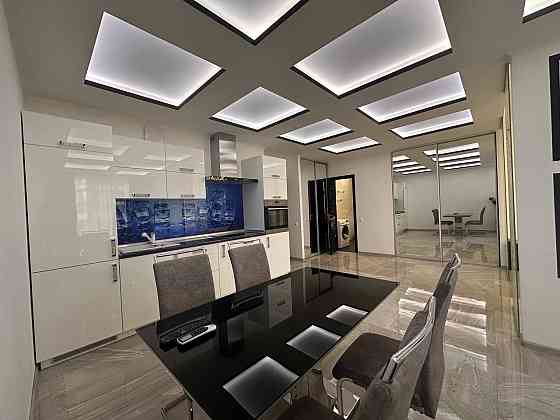 Генератор! Вул.Зарічна 1В, 2 пов. Шикарна квартира Kyiv