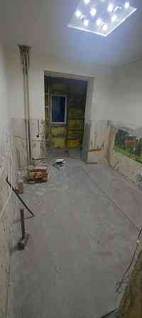 Кривий Ріг.Продається 4 кімнатна квартира без ремонту. Кривой Рог