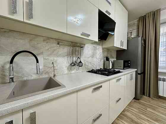 Продаж 2-кім квартири по вул. Юнаківа 9 на 2-му поверсі, є газ! Львів