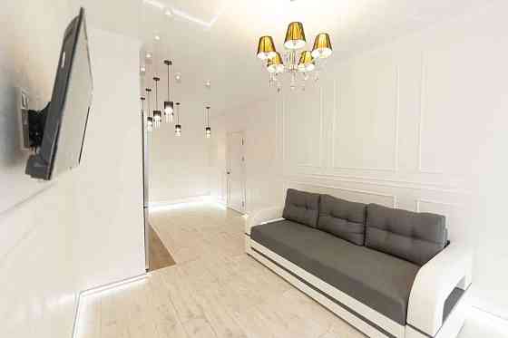 Евродвушка с отдельной спальней. 45 Жемчужина, Каманина. Одесса