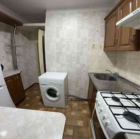 Кавказька 11, оренда однокімнатної квартири. Метро Вокзальна Киев