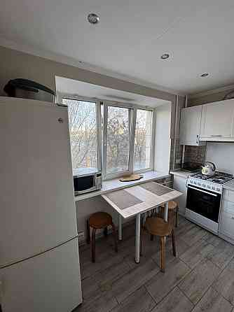 Оренда 3к Печерськ, Лесі Українки, 5 метро Палац України, Кловська Киев