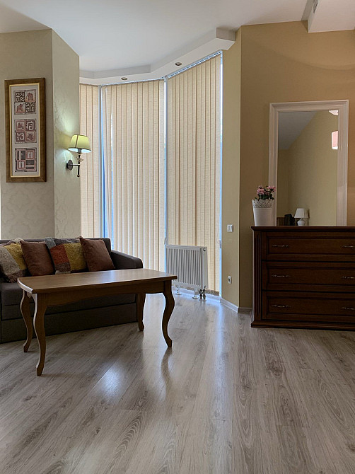 Большая евродвушка центр Замок цветов длительно 4 этаж Одесса - изображение 6