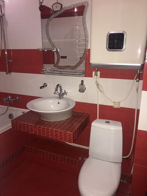 Сдам квартиру по ул Свято-Николаевская10 4/9 Кривий Ріг - зображення 2