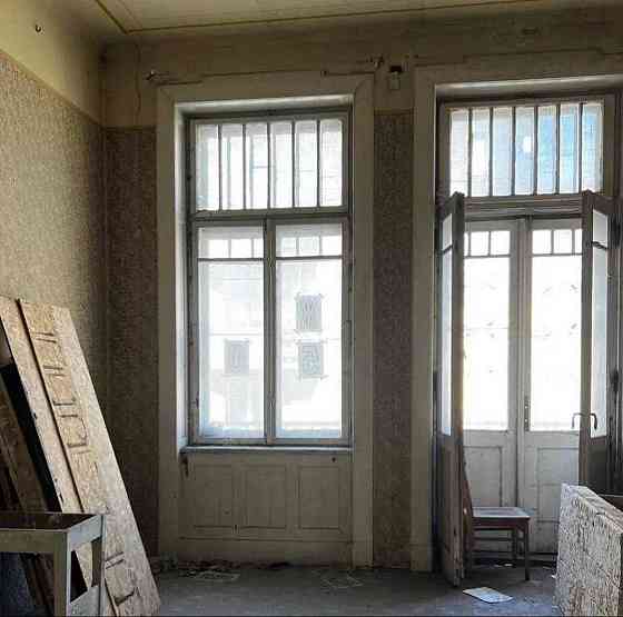 Власник, Квартира самий центр , Дорошенко вул, буд 15 148 м + підвал Львів