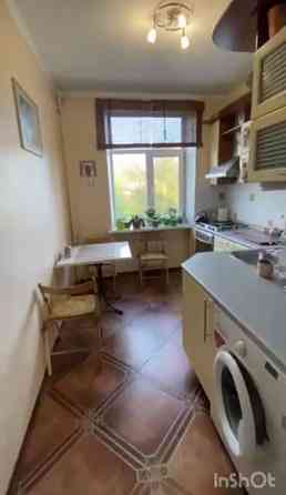 Оренда 2- х кімн. Сталінка м. Голосіївська 7 хв пішки. Киев