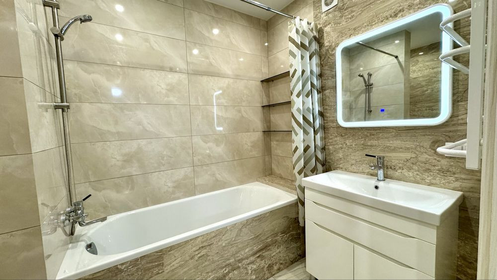 Перша здача 2 кім квартири в новобудові ЦЕНТР міста Рівне - зображення 7