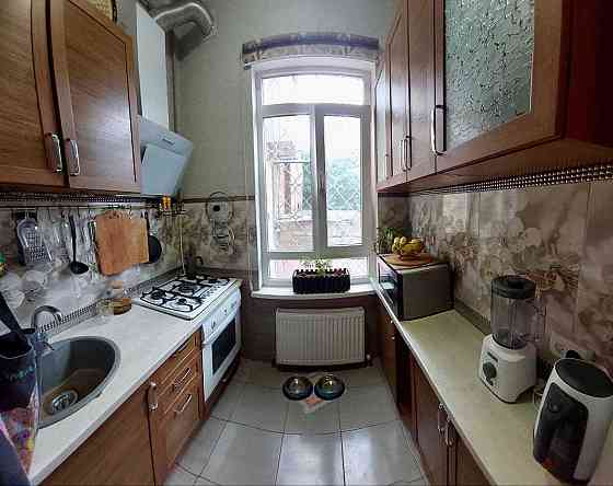 Продается 2-х комнатная квартира в центре на ул. Малая арнаутская Одесса