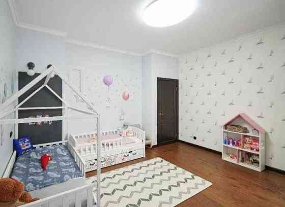 3кім квартира вул. Олени Пчілки 8! 100м2 - 85000дол Киев