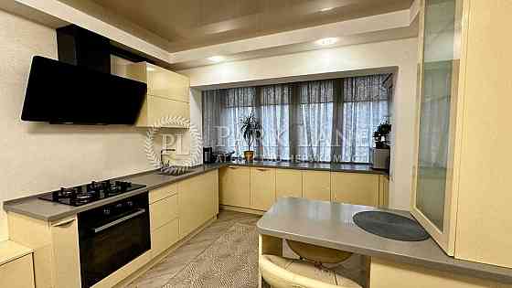 КУЧМИН ЯР! Солом`янський Парк! Продаж 2-к кв, вул. Романа Ратушного,39 Киев