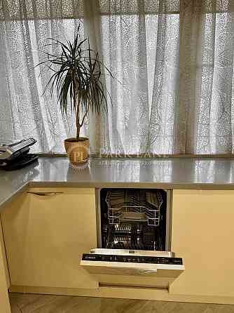 КУЧМИН ЯР! Солом`янський Парк! Продаж 2-к кв, вул. Романа Ратушного,39 Киев