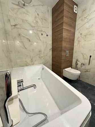 ЖК Варшавский 3 , Велика 3К кв-ра, Виноградар ТЦ Ретровиль, Киев