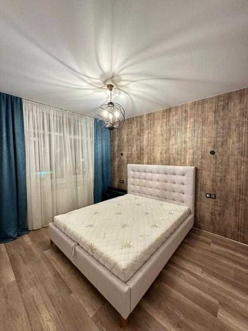 ЖК Варшавский 3 , Велика 3К кв-ра, Виноградар ТЦ Ретровиль, Київ - зображення 1