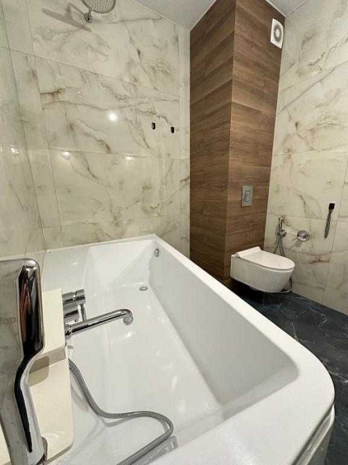 ЖК Варшавский 3 , Велика 3К кв-ра, Виноградар ТЦ Ретровиль, Київ - зображення 2