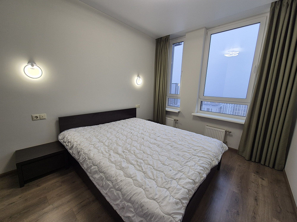 Видова 1к квартира, ЖК Файна Таун, Салютна 2 Киев - изображение 1