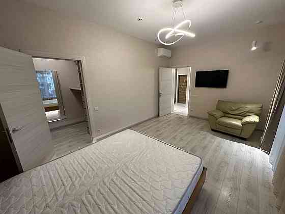 Фонтан.Сдам 1ком.квартиру и кухня-студия 16 Фонтана/Дача Ковалевского Одесса