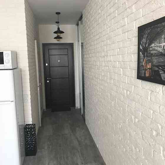 Сдается 1 комнатная квартира-студия в закрытом ЖК "Заречный" Київ