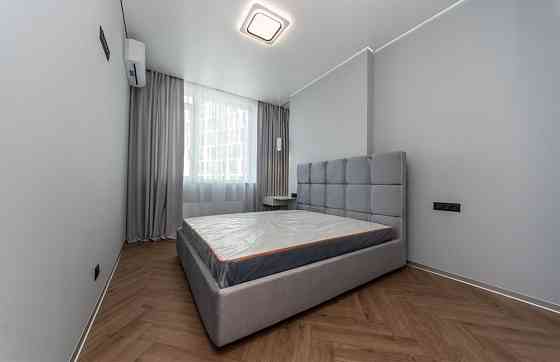 Продам 2-к ЖК Манхеттен  проспект  Берестейський 11 Центр є Генератор Київ