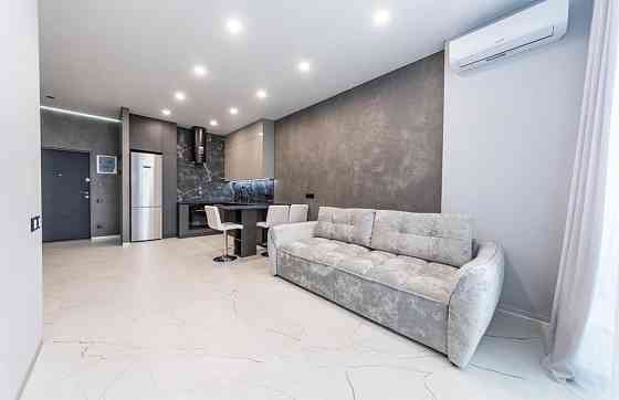 Продам 2-к ЖК Манхеттен  проспект  Берестейський 11 Центр є Генератор Київ