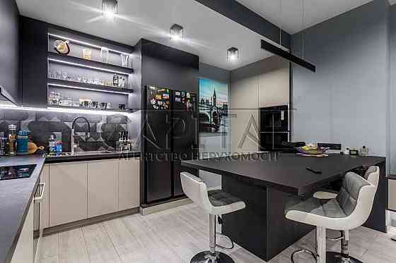 Срочно! Продам 3к 105м2 на Тургеневской. Павловская. Лицей 38. Цирк. Київ