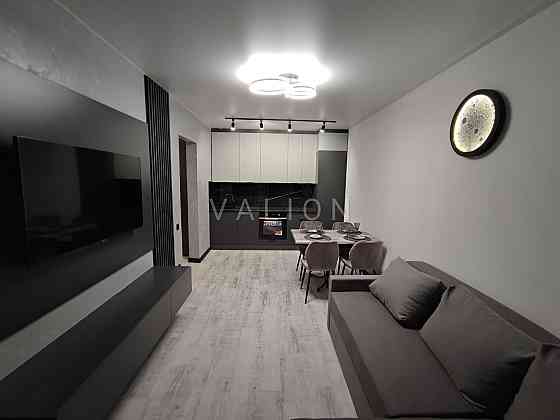 Продам 1к квартиру з дизайнерським ремонтом Голосіївський Нова Англія Київ