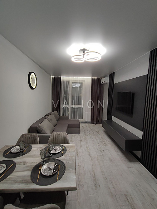 Продам 1к квартиру з дизайнерським ремонтом Голосіївський Нова Англія Киев - изображение 2