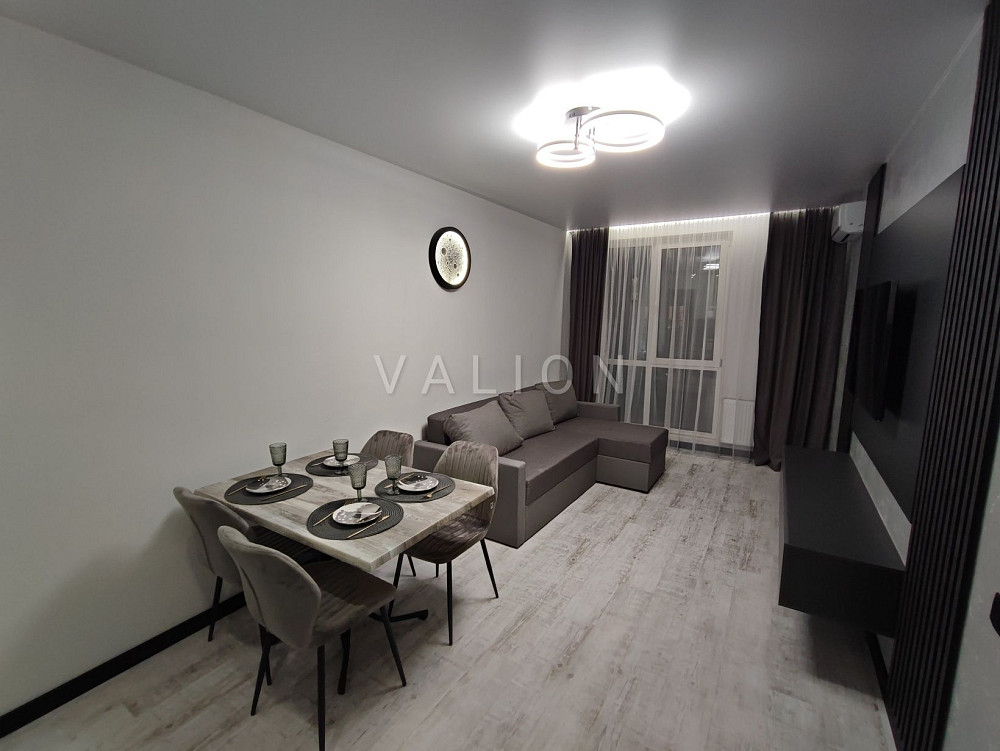 Продам 1к квартиру з дизайнерським ремонтом Голосіївський Нова Англія Киев - изображение 1