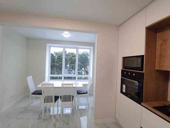 Однокімнатна з ремонтом Південно - Захід Хмельницкий